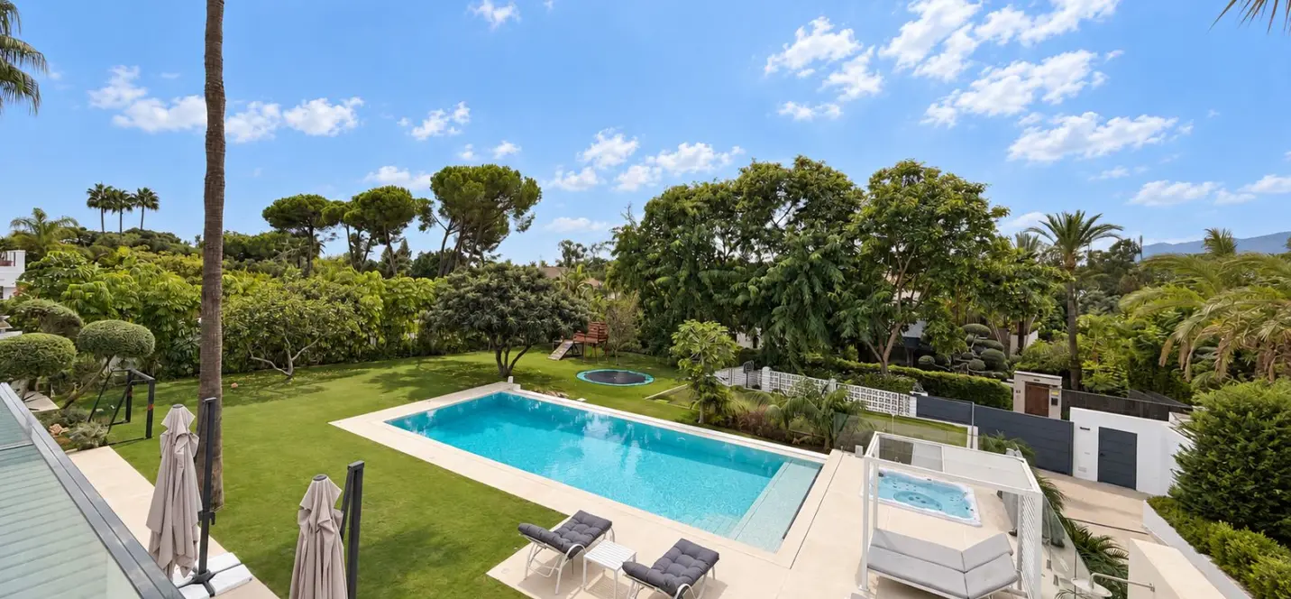 Venta de villa independiente en Guadalmina Baja 2