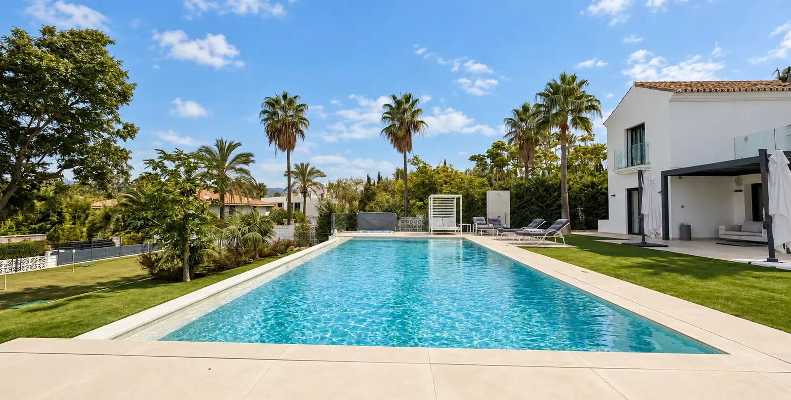 Venta de villa independiente en Guadalmina Baja 6