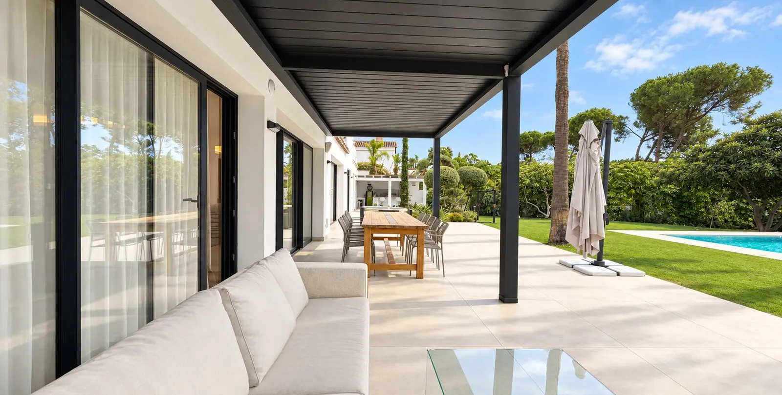 Venta de villa independiente en Guadalmina Baja 18