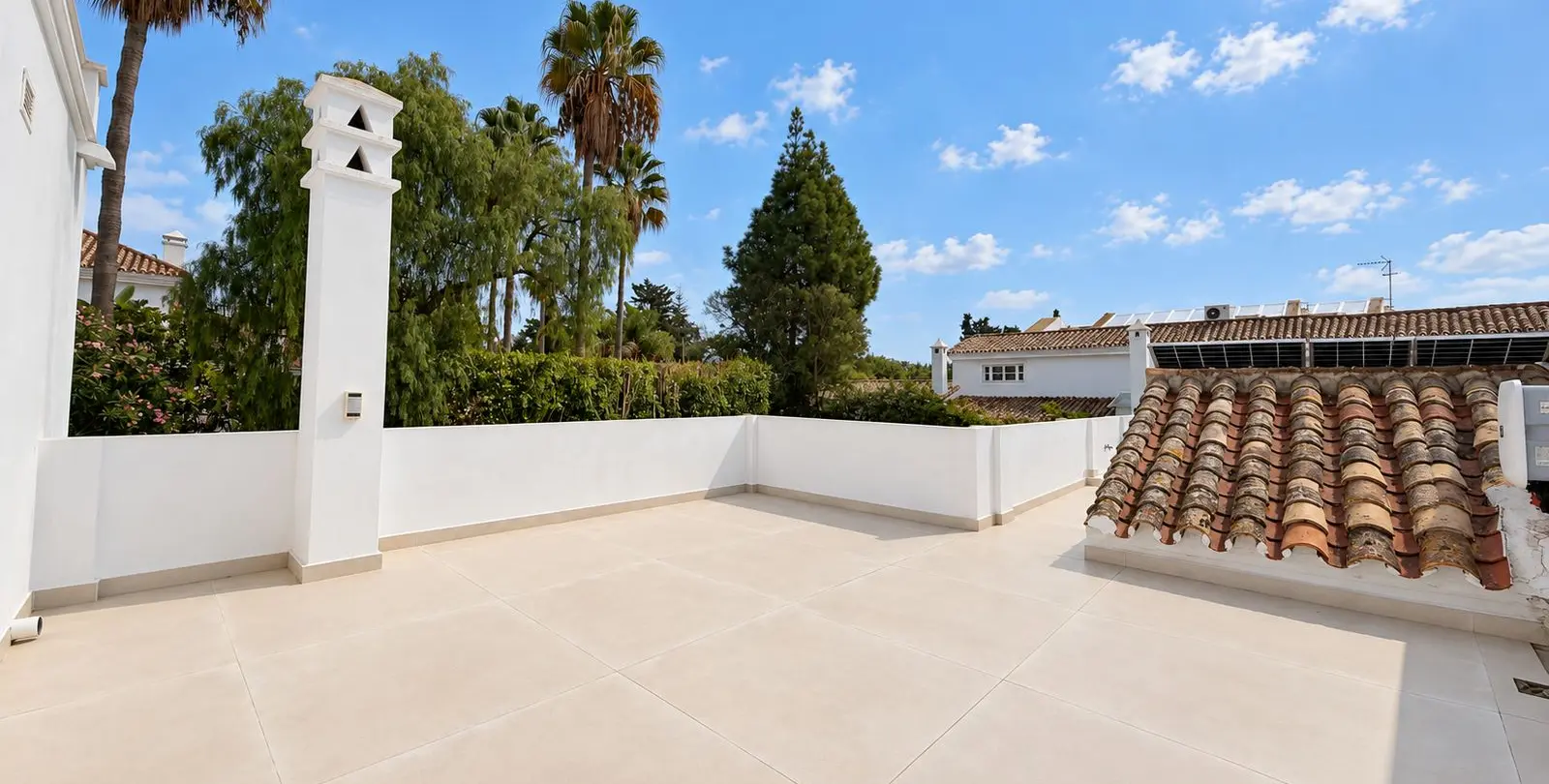 Venta de villa independiente en Guadalmina Baja 23