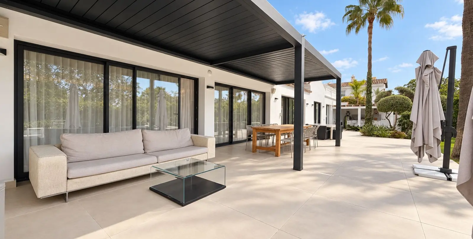 Venta de villa independiente en Guadalmina Baja 26