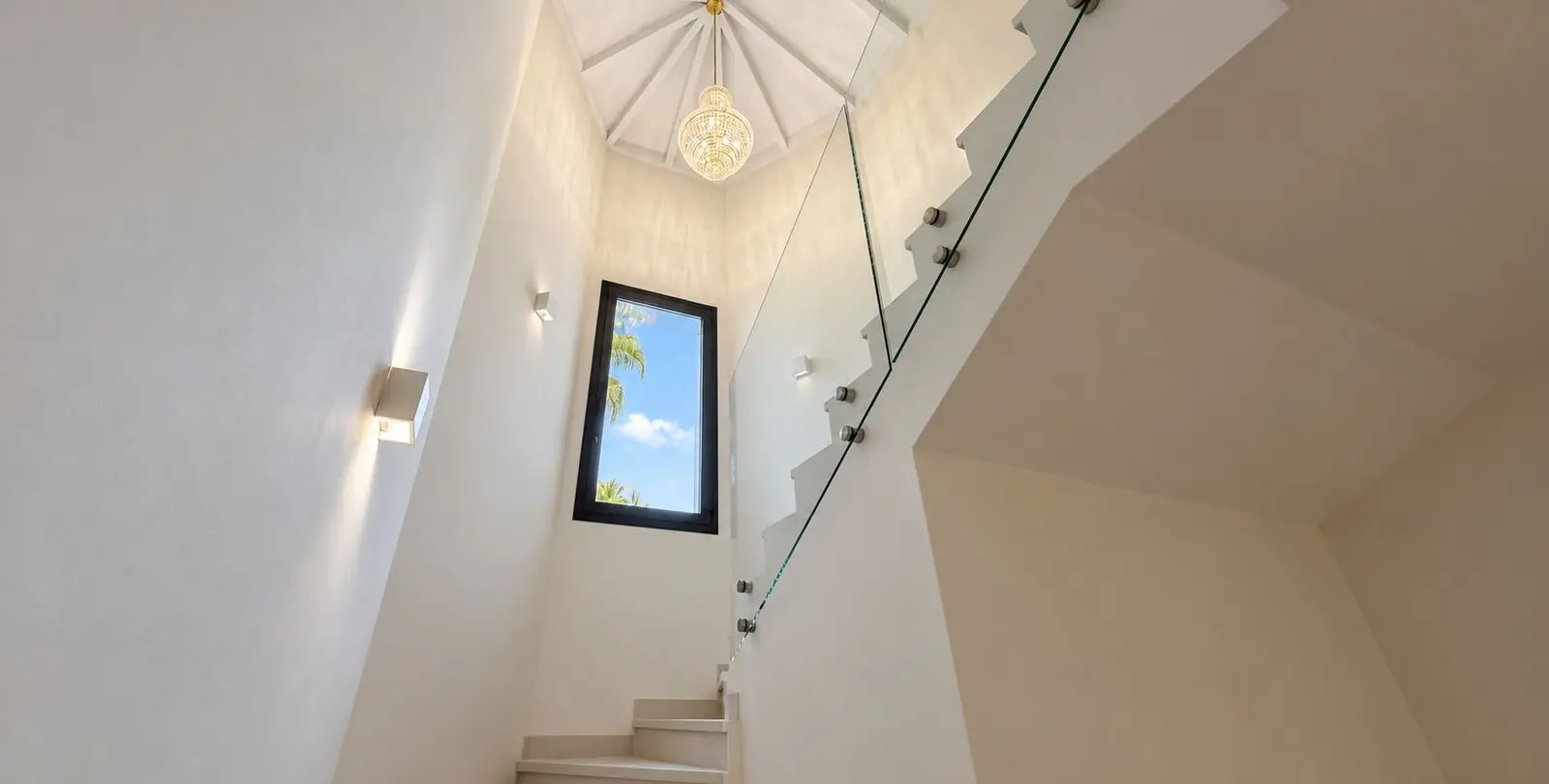 Venta de villa independiente en Guadalmina Baja 43