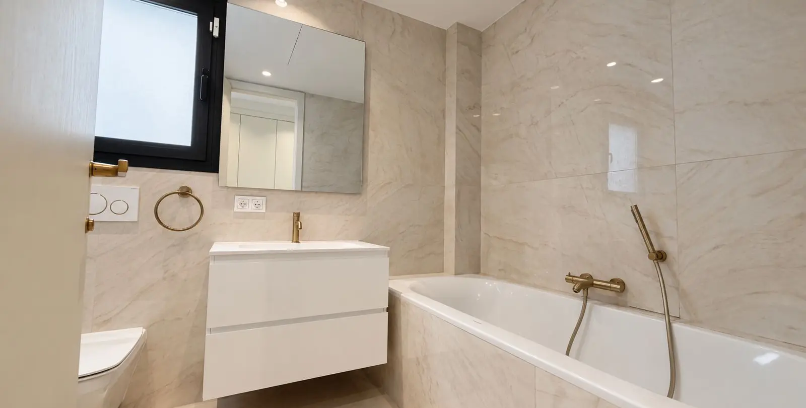 Venta de villa independiente en Guadalmina Baja 68