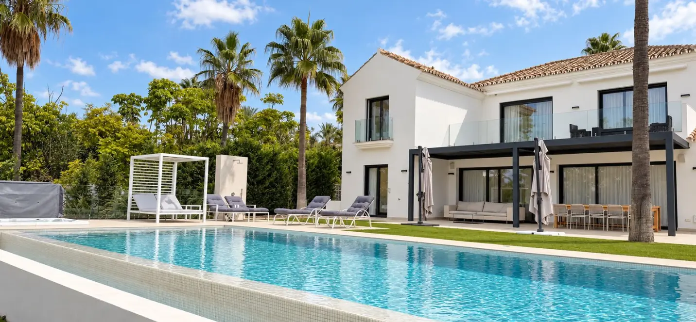 Venta de villa independiente en Guadalmina Baja 1