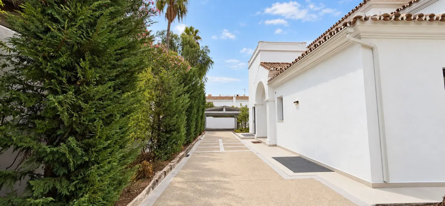 Venta de villa independiente en Guadalmina Baja 3