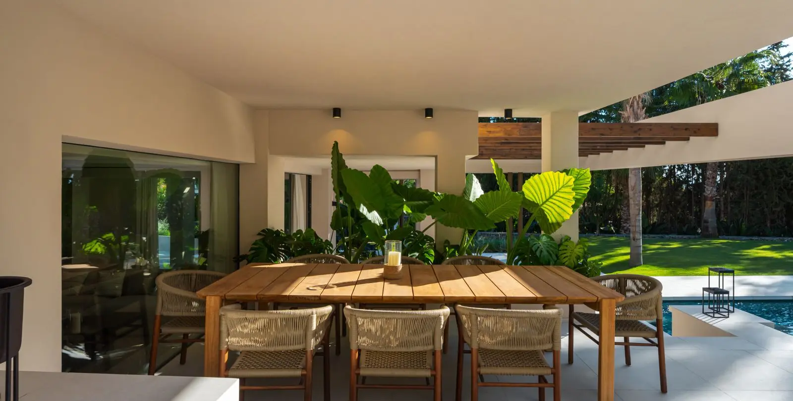 Venta de villa independiente en Nueva Andalucía 6