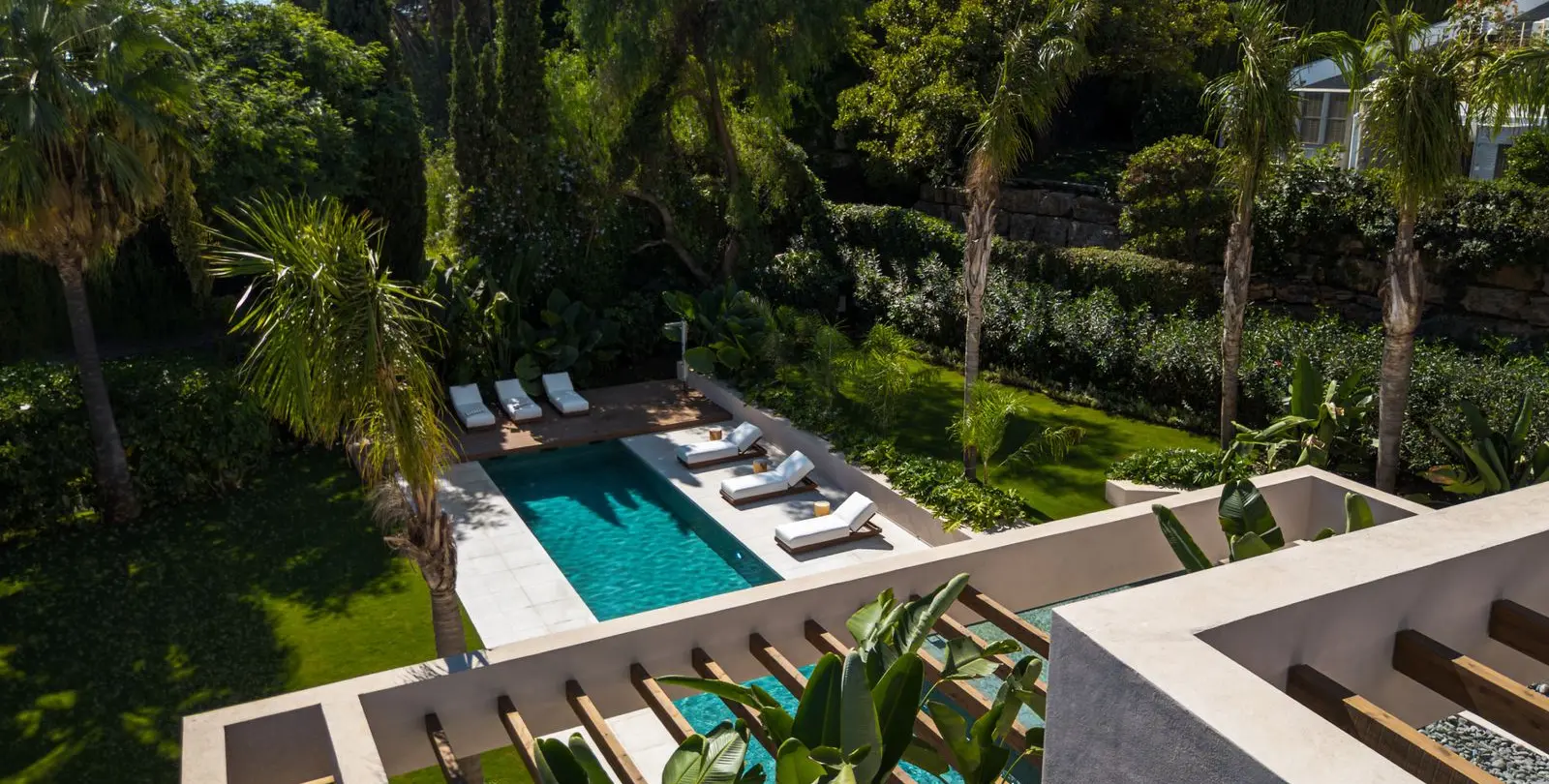 Venta de villa independiente en Nueva Andalucía 17