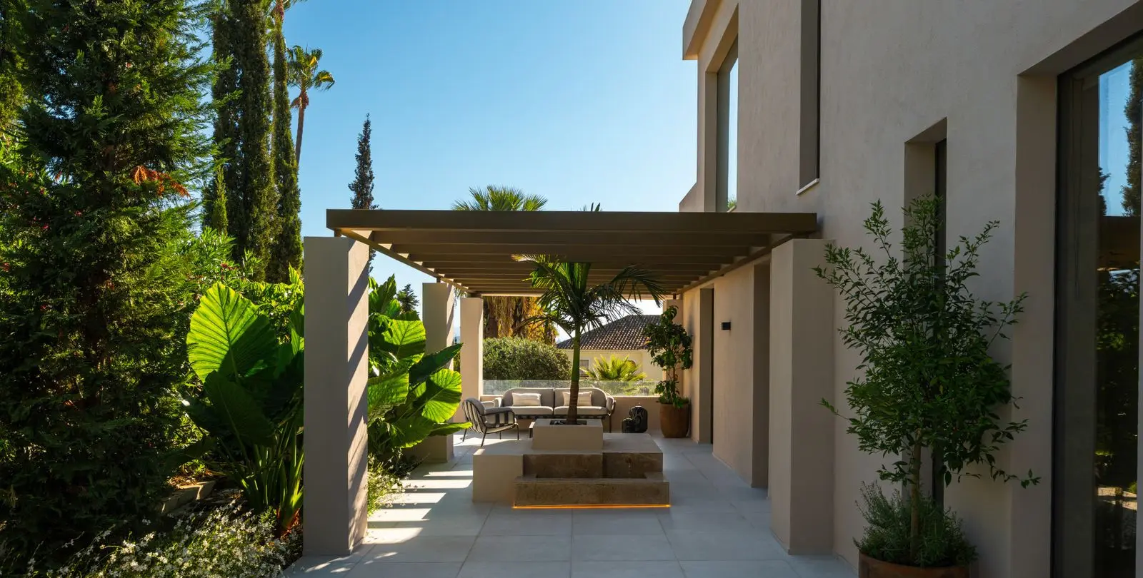 Venta de villa independiente en Nueva Andalucía 22