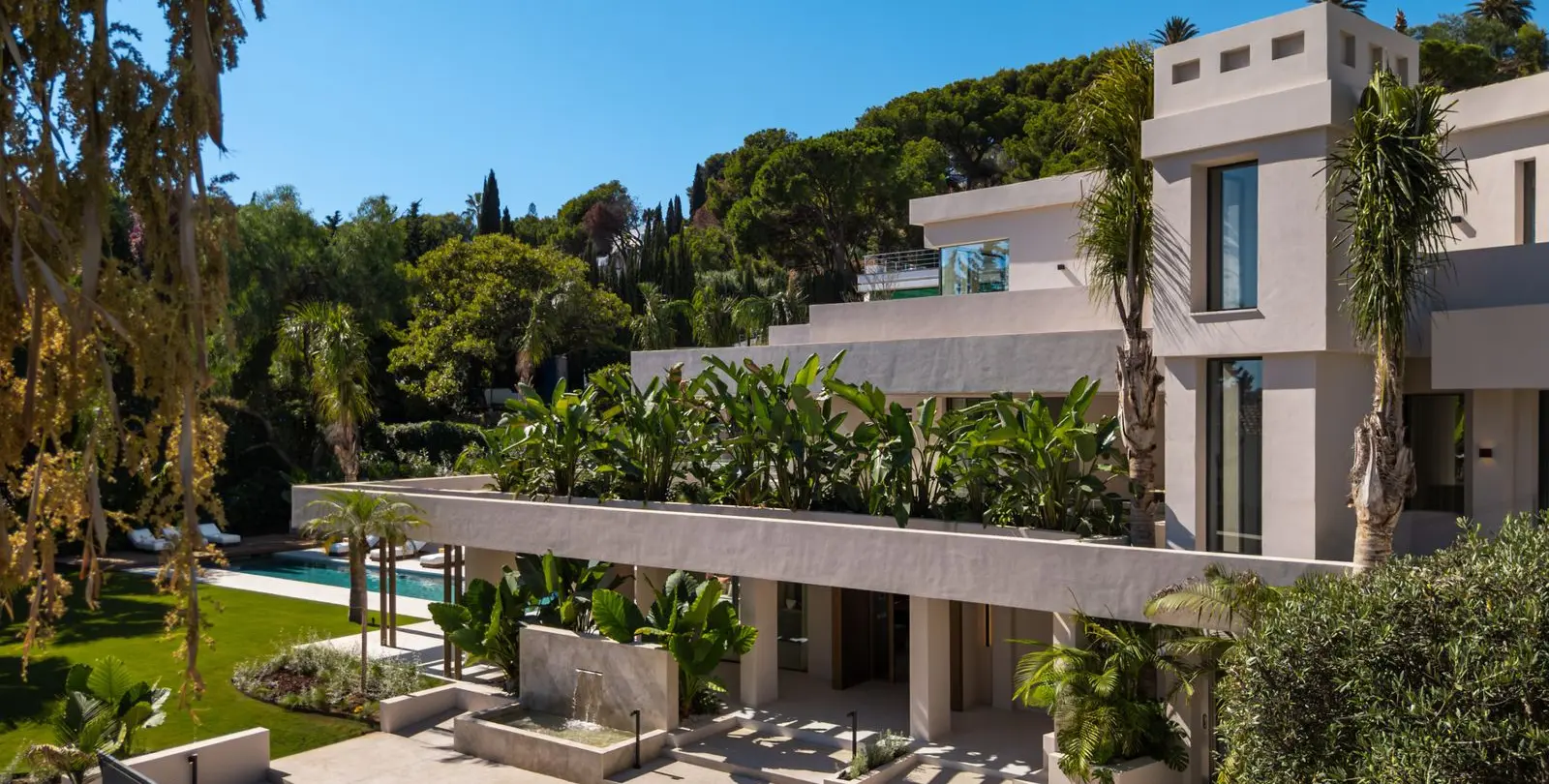 Venta de villa independiente en Nueva Andalucía 27
