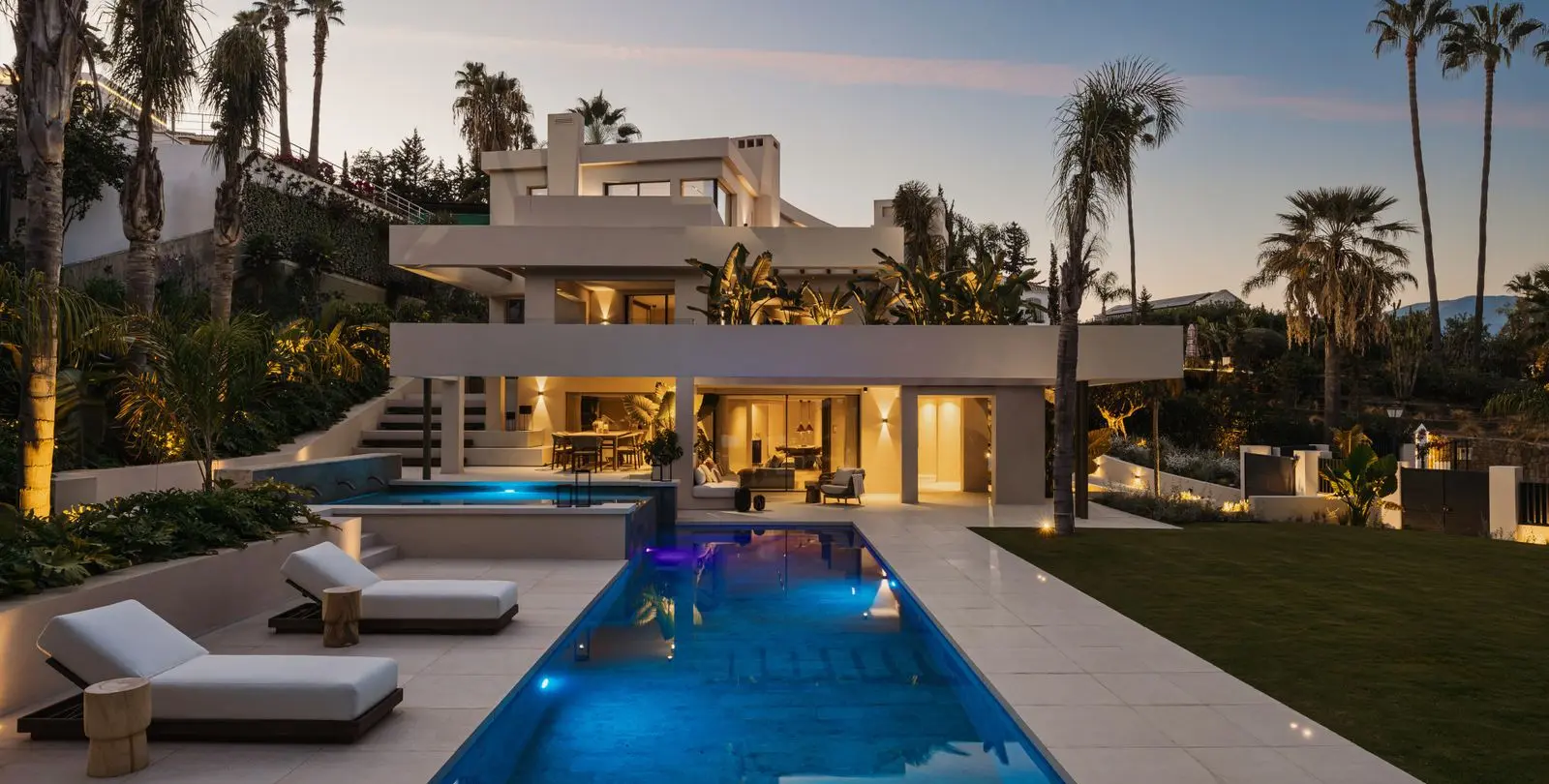 Venta de villa independiente en Nueva Andalucía 30