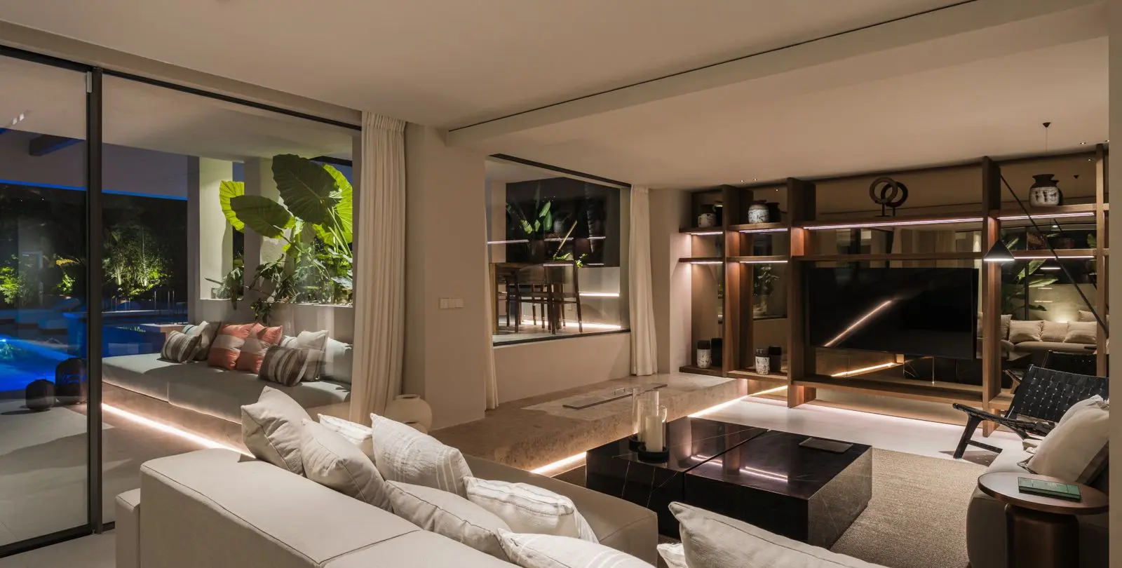 Venta de villa independiente en Nueva Andalucía 32