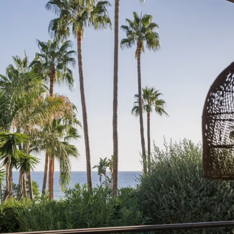 Venta de villa independiente en Los Monteros