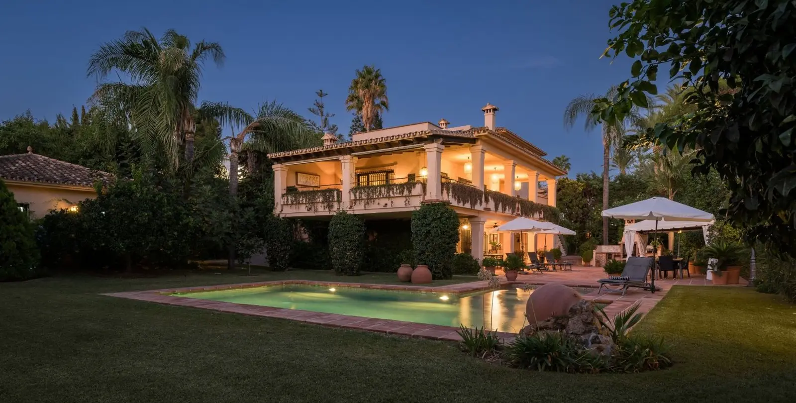 Venta de villa independiente en Los Monteros 7