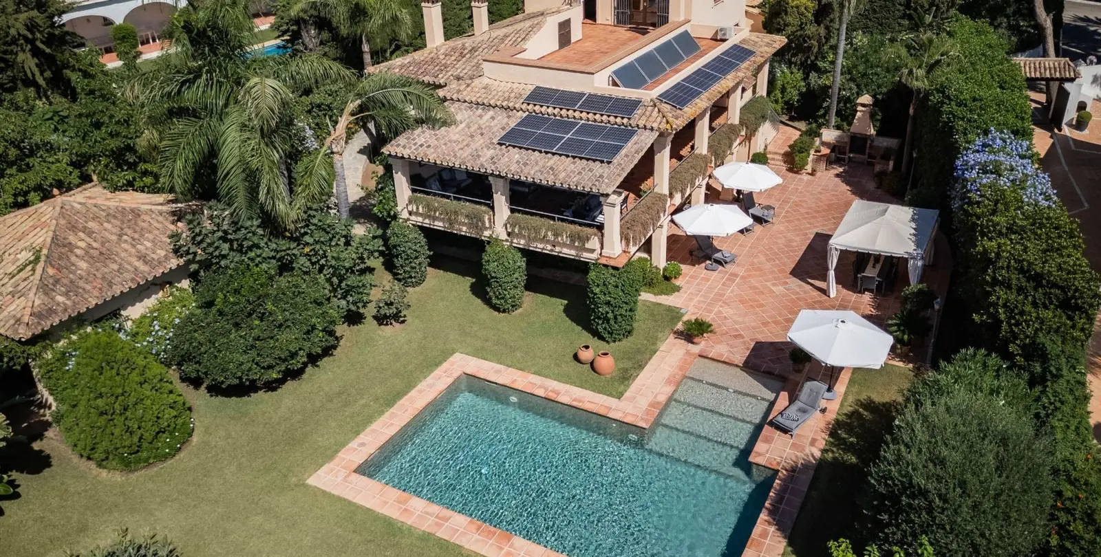 Venta de villa independiente en Los Monteros 20