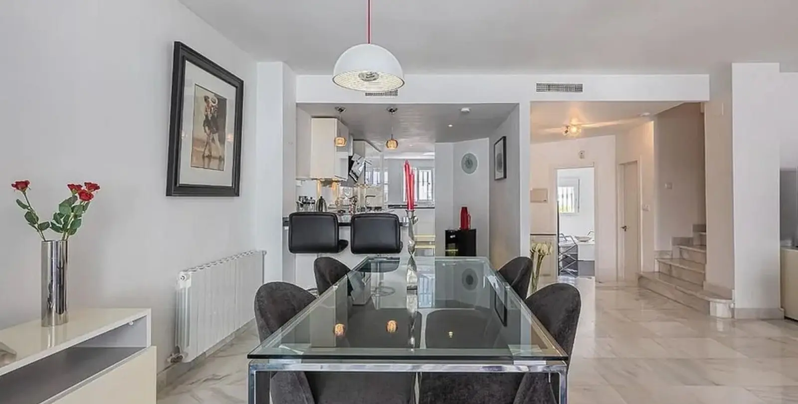 Long-term rent of townhouse in Nueva Andalucía 5
