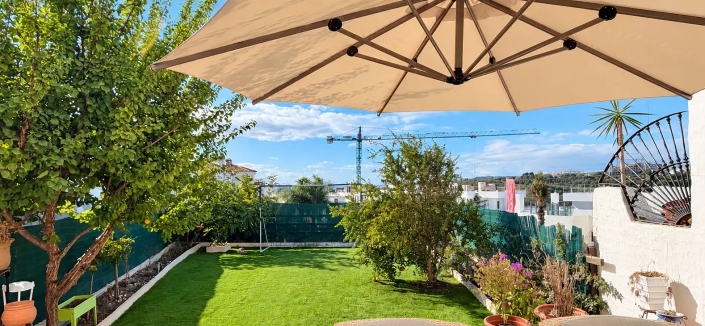 Venta de apartamento en planta baja en Casares 1