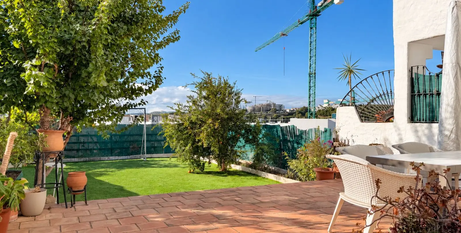 Venta de apartamento en planta baja en Casares 3
