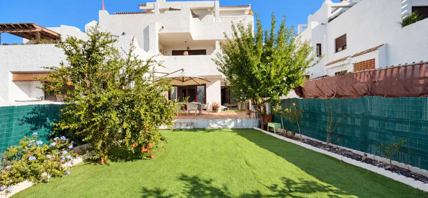 Venta de apartamento en planta baja en Casares 3
