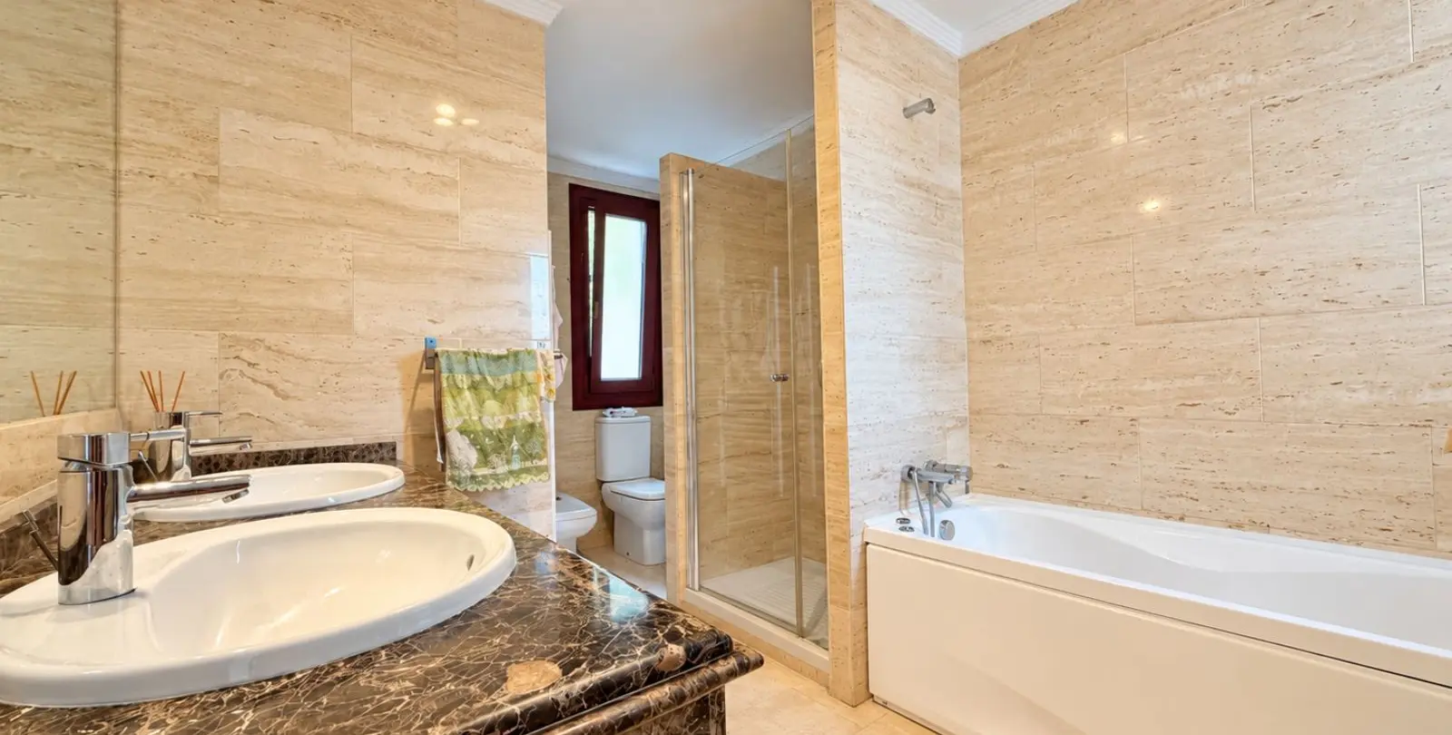 Venta de apartamento en planta baja en Casares 17