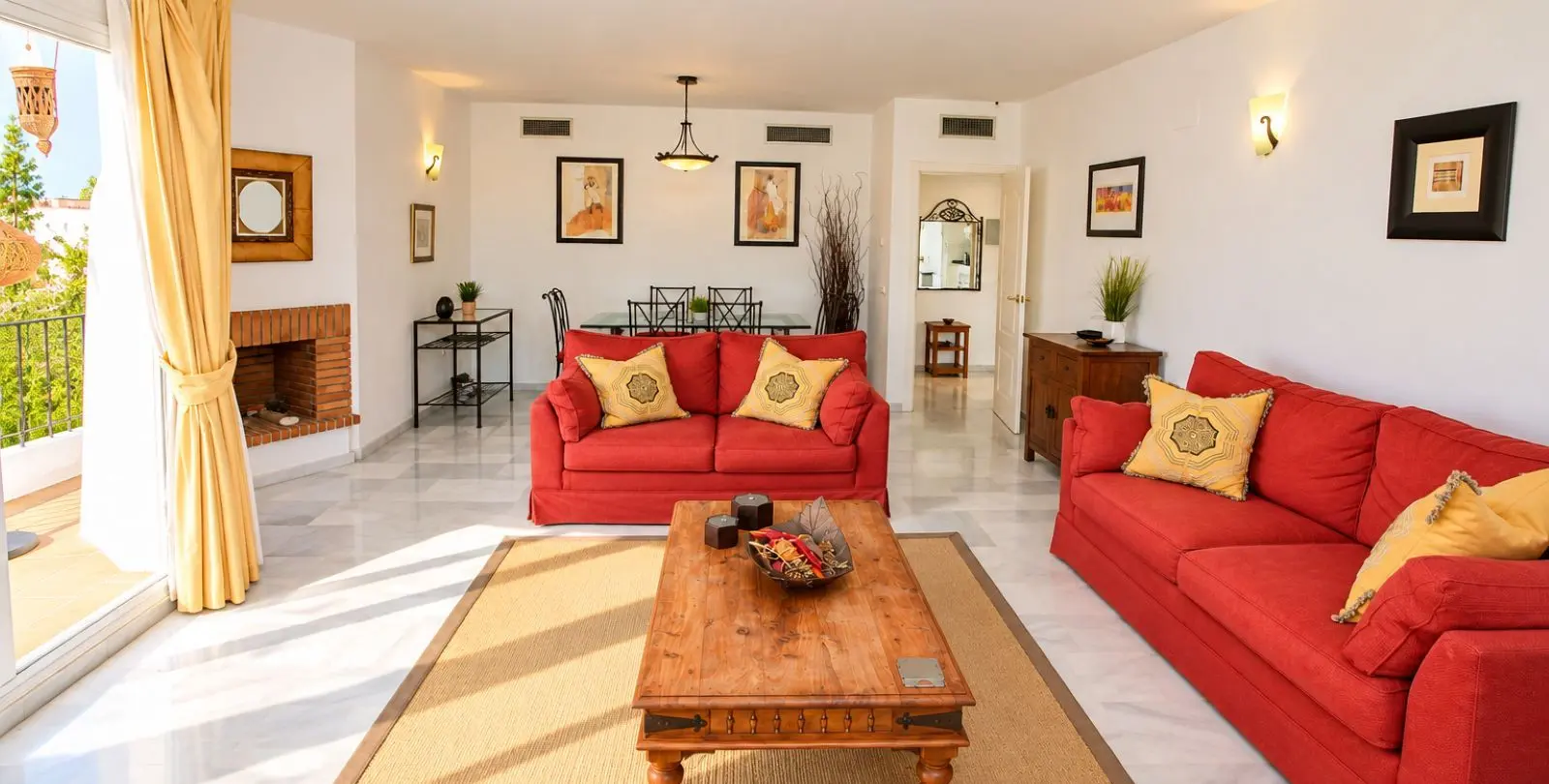 Sale of middle floor apartment in Nueva Andalucía 2