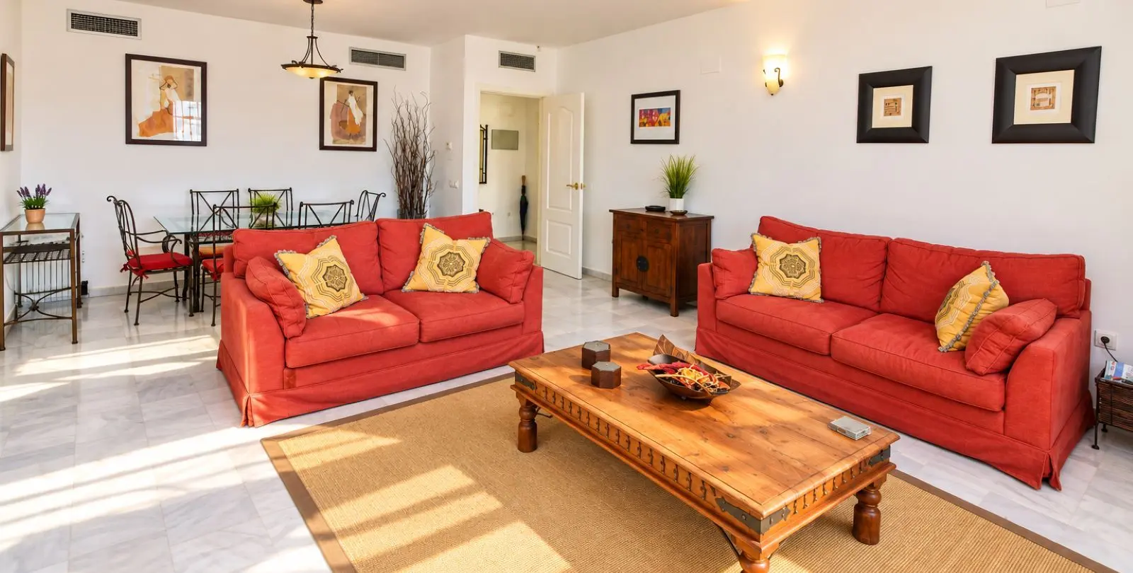 Sale of middle floor apartment in Nueva Andalucía 7