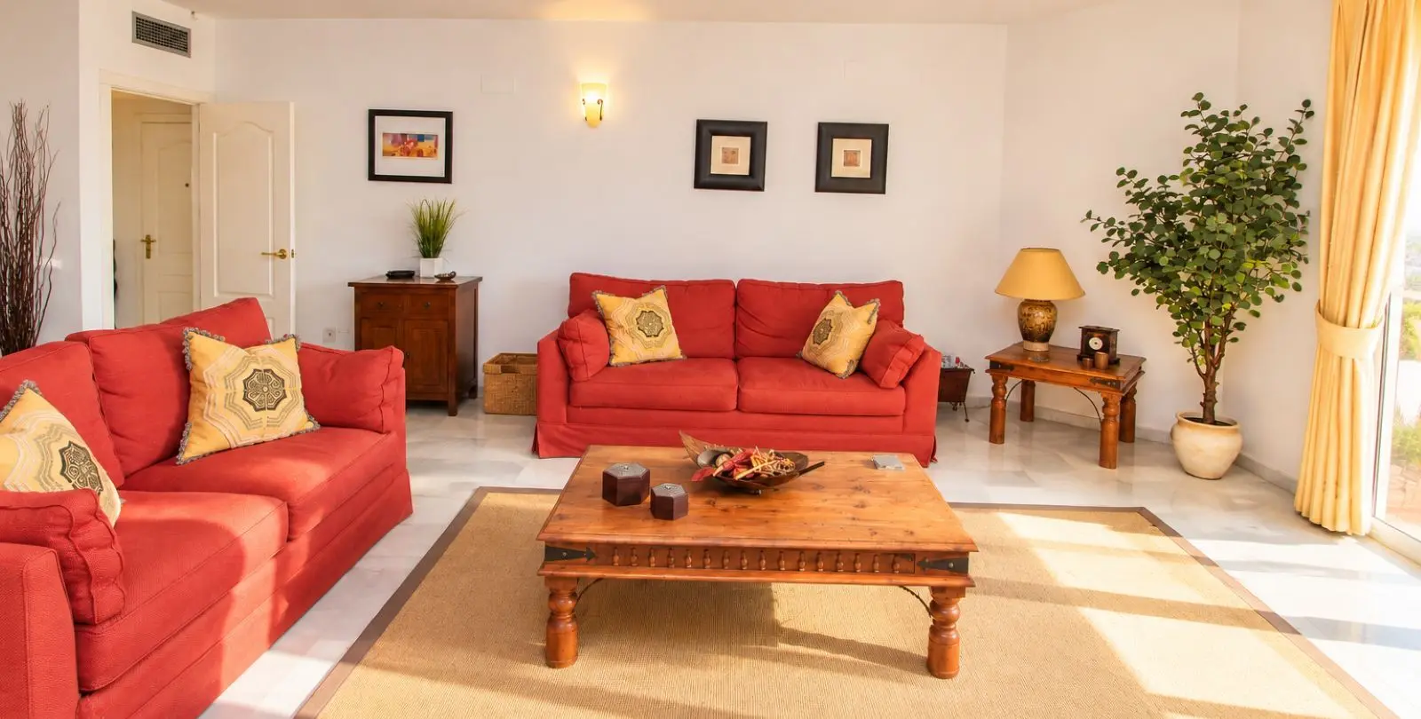 Sale of middle floor apartment in Nueva Andalucía 8