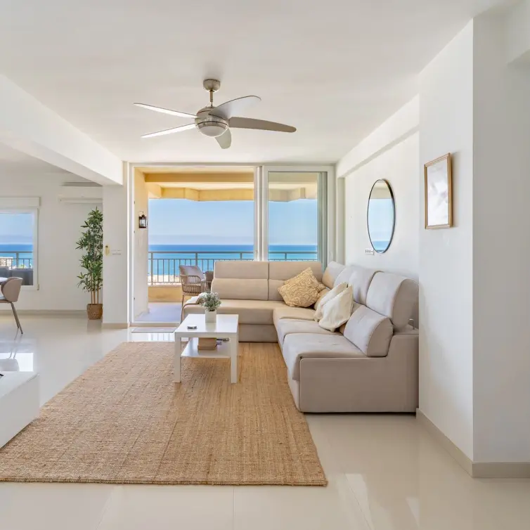 Sale of penthouse in Torremolinos