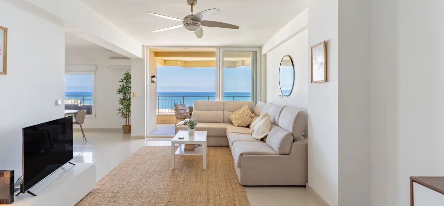 Sale of penthouse in Torremolinos 3