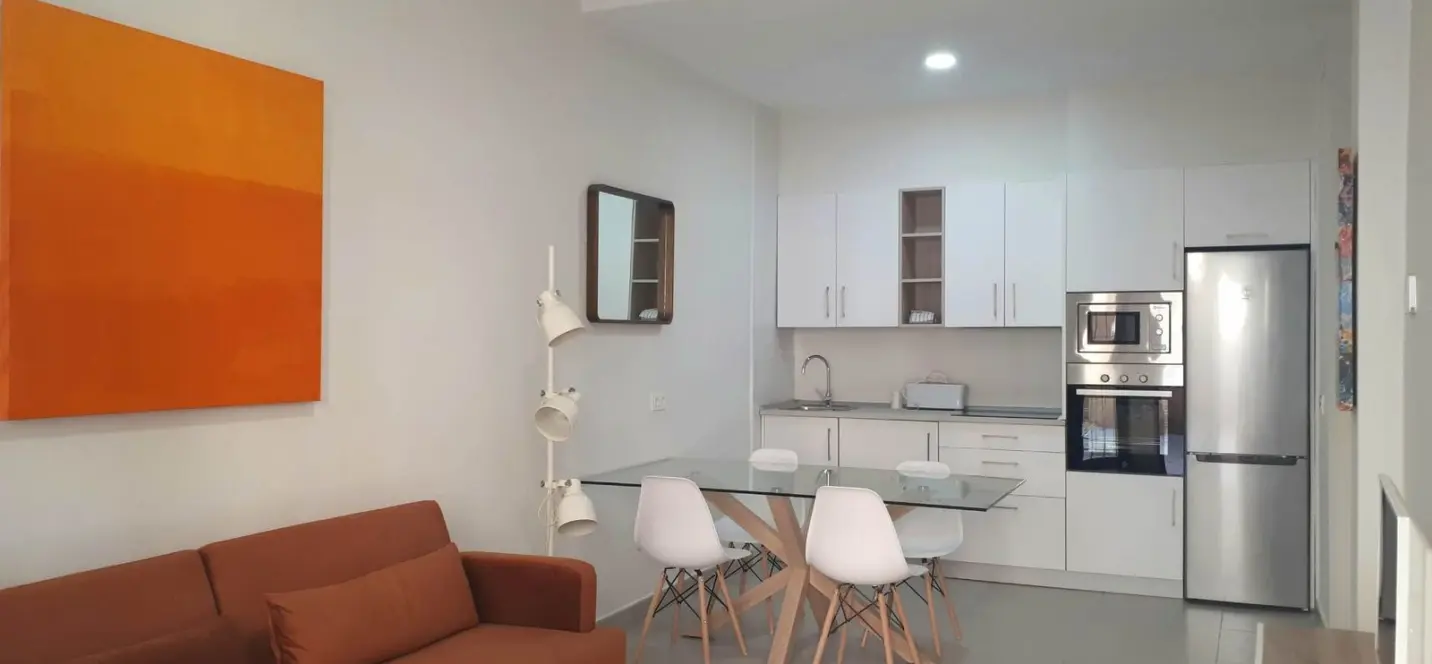 Venta de apartamento en planta media en Marbella 3