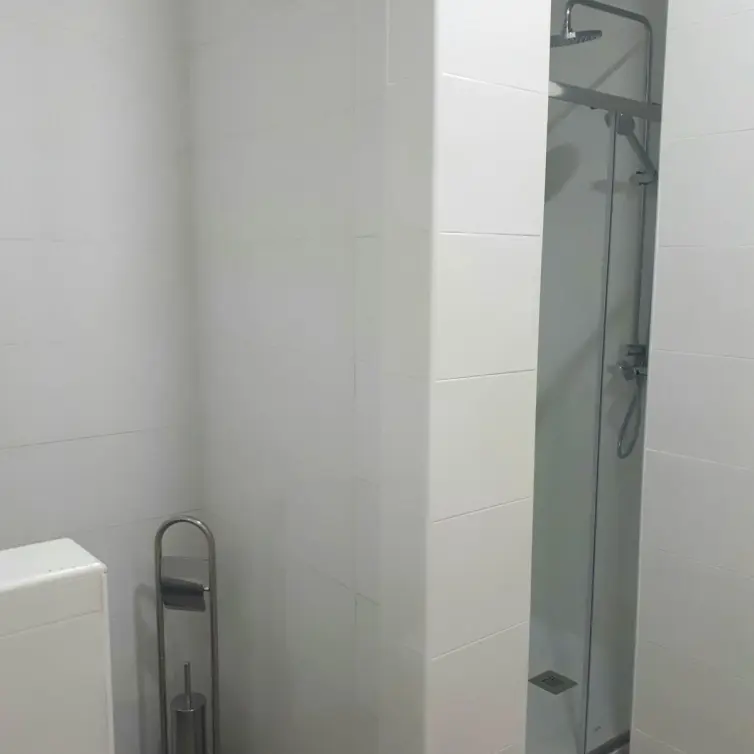 Venta de apartamento en planta media en Marbella