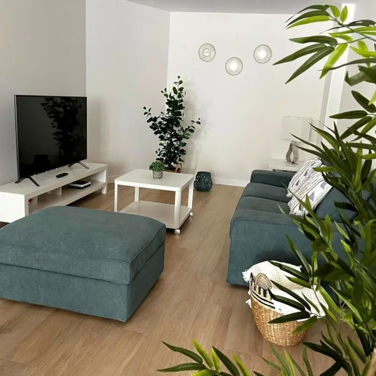 Продажа апартаментов на среднем этаже в Marbella