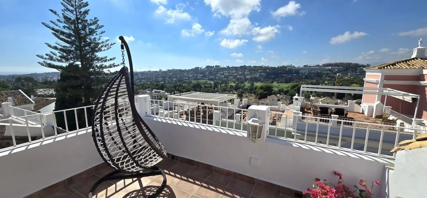 Sale of townhouse in Nueva Andalucía 2