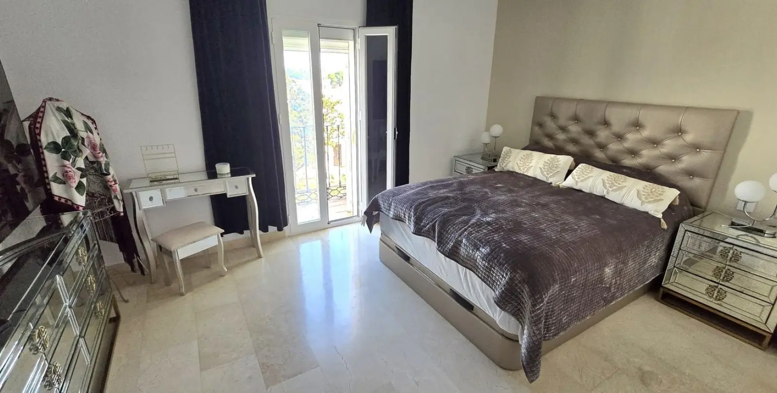 Sale of townhouse in Nueva Andalucía 9