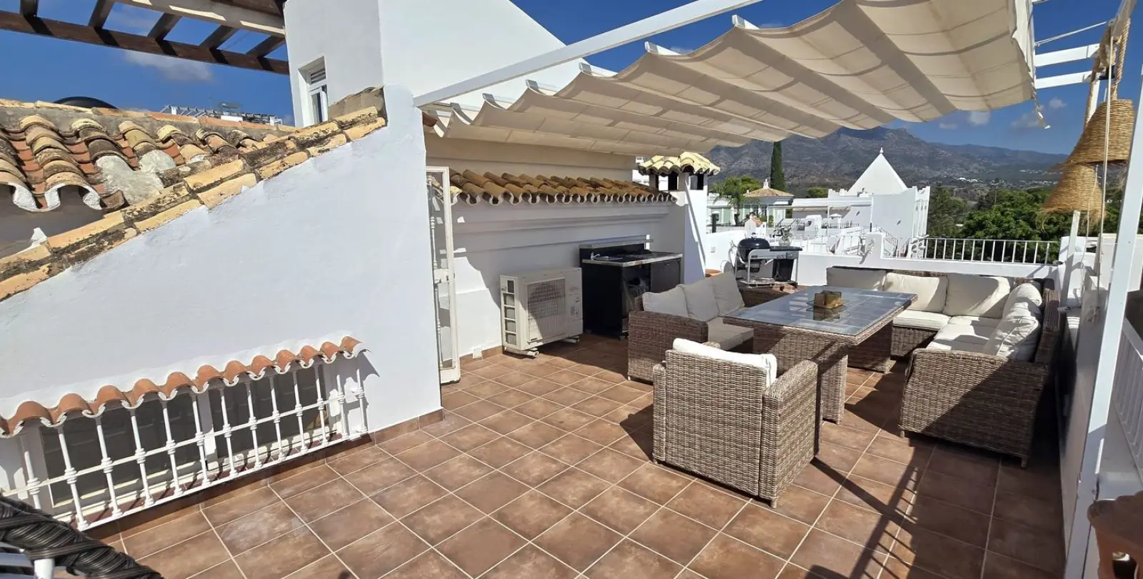 Sale of townhouse in Nueva Andalucía 22