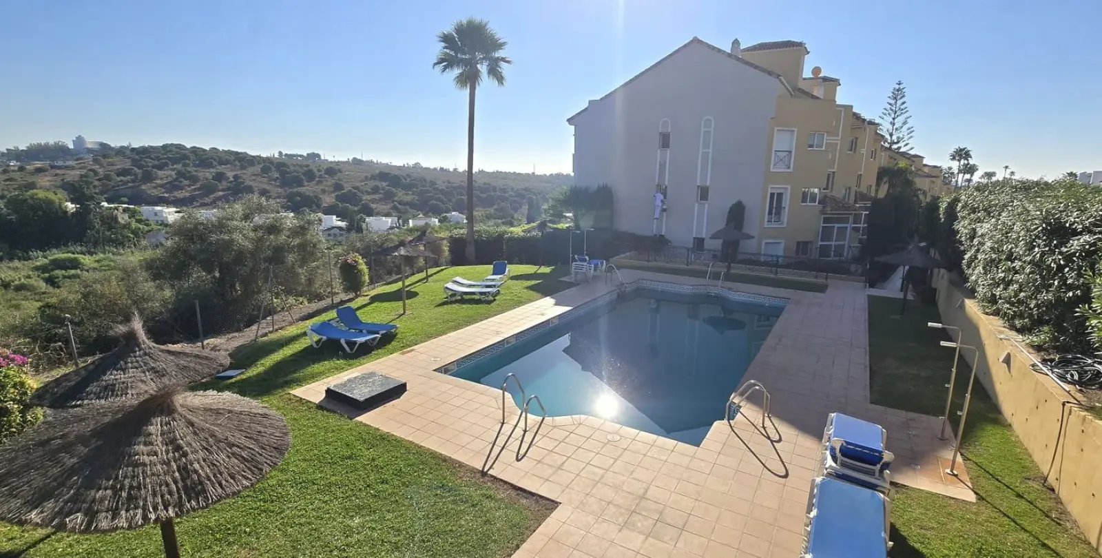 Sale of penthouse in Bel Air 1