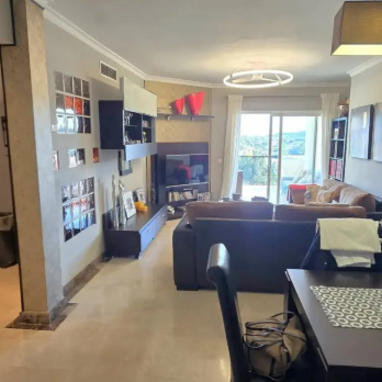 Sale of penthouse in Bel Air