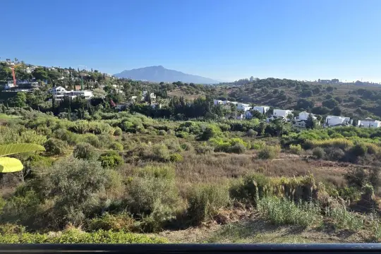 Image 6 thumb