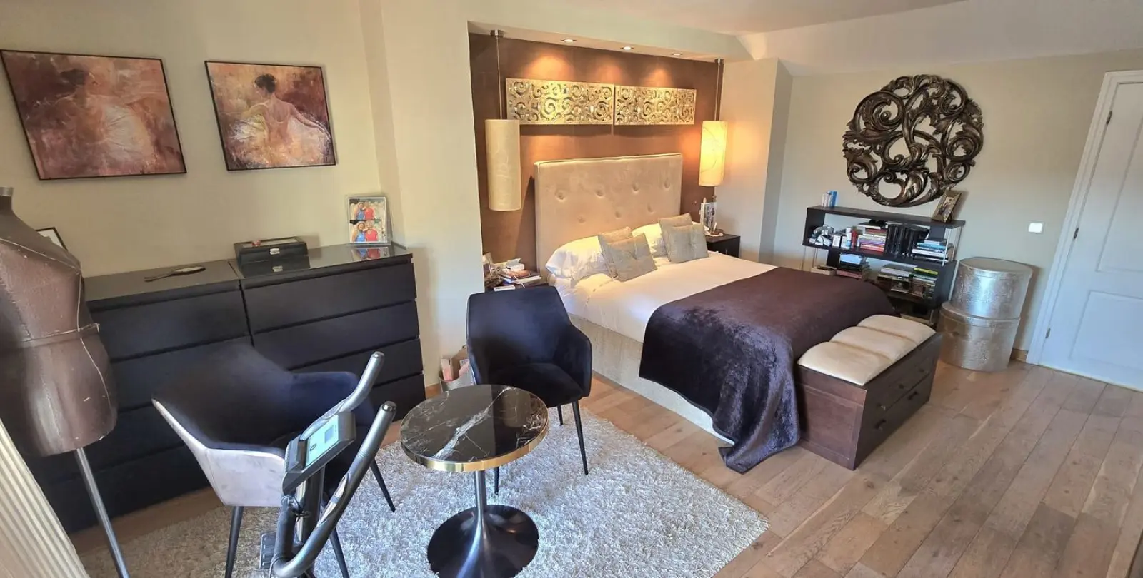 Sale of penthouse in Bel Air 10