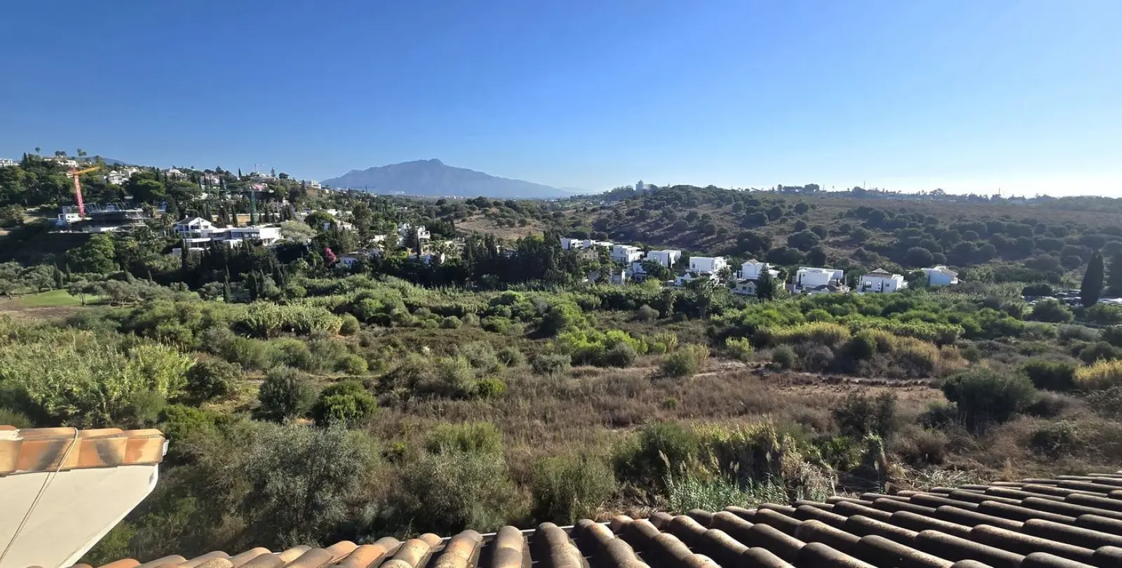 Sale of penthouse in Bel Air 19