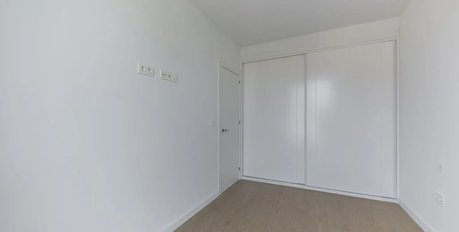 Sale of middle floor apartment in Los Boliches 6
