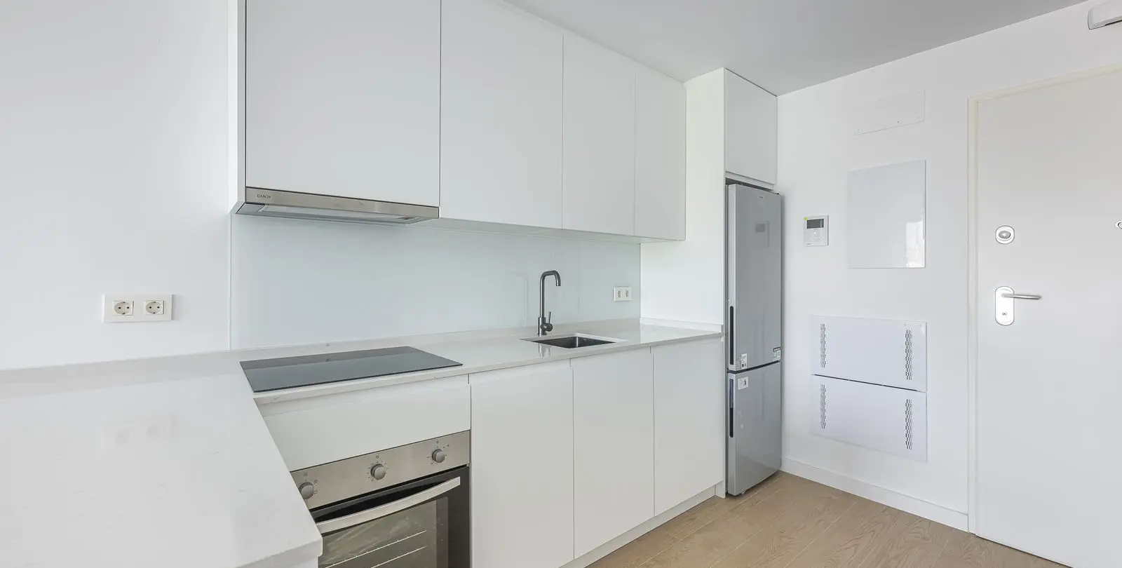 Sale of middle floor apartment in Los Boliches 14