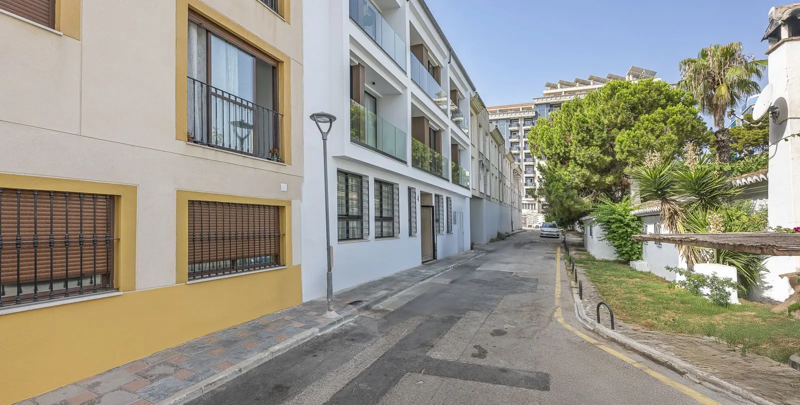 Sale of middle floor apartment in Los Boliches 29