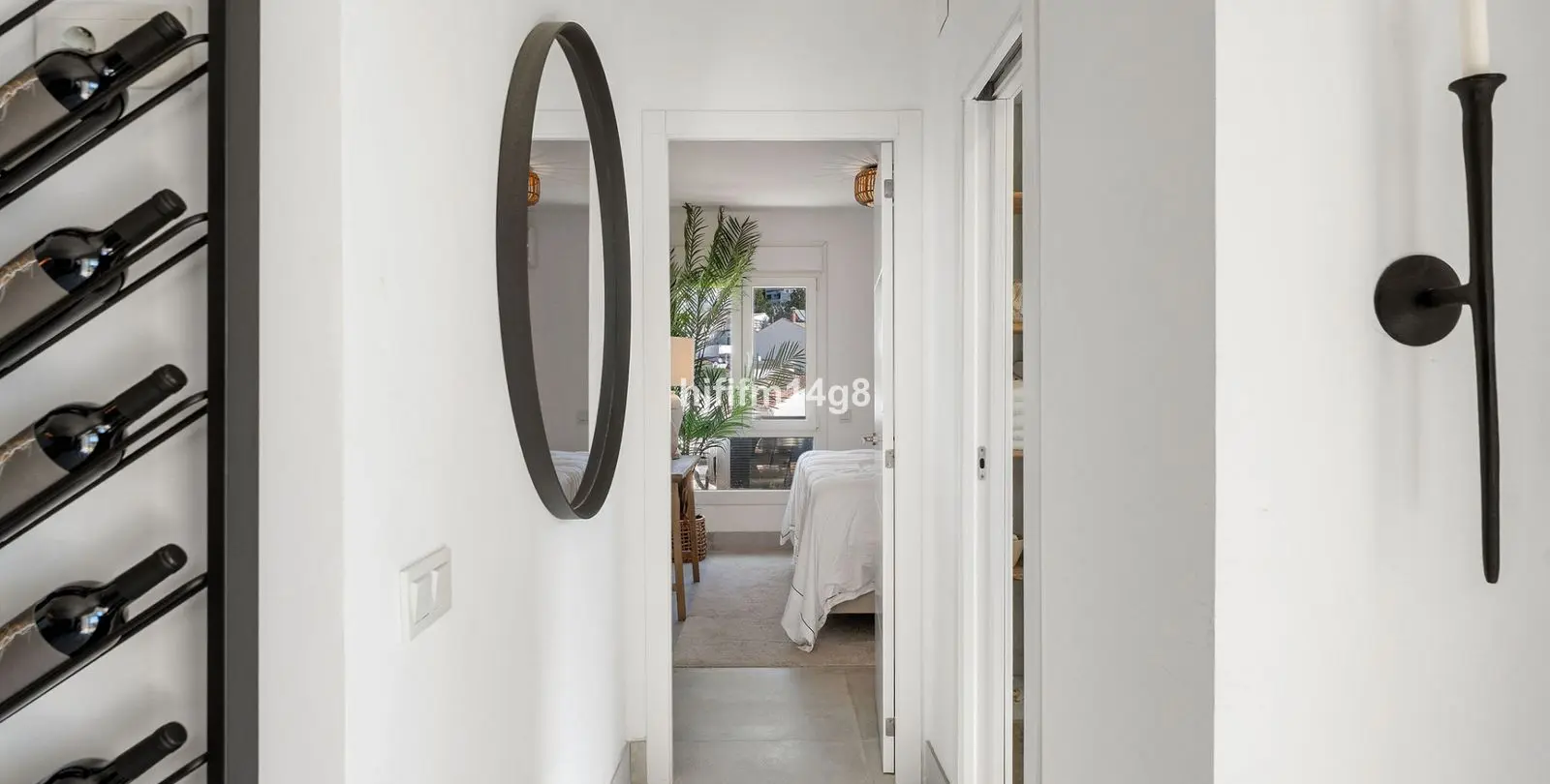 Sale of middle floor apartment in La Campana 9