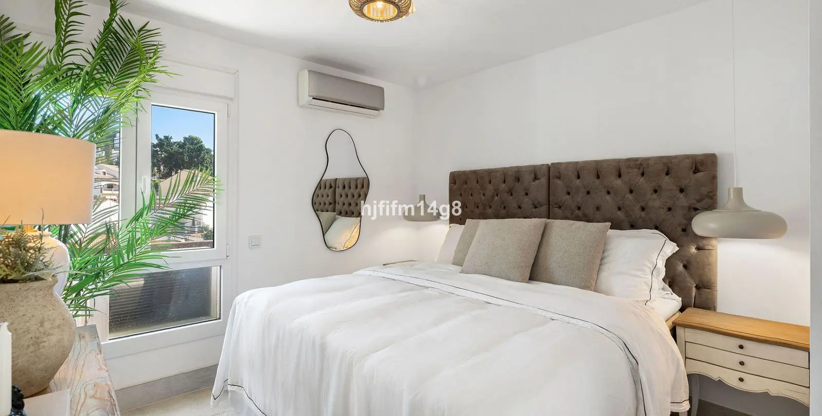 Sale of middle floor apartment in La Campana 10