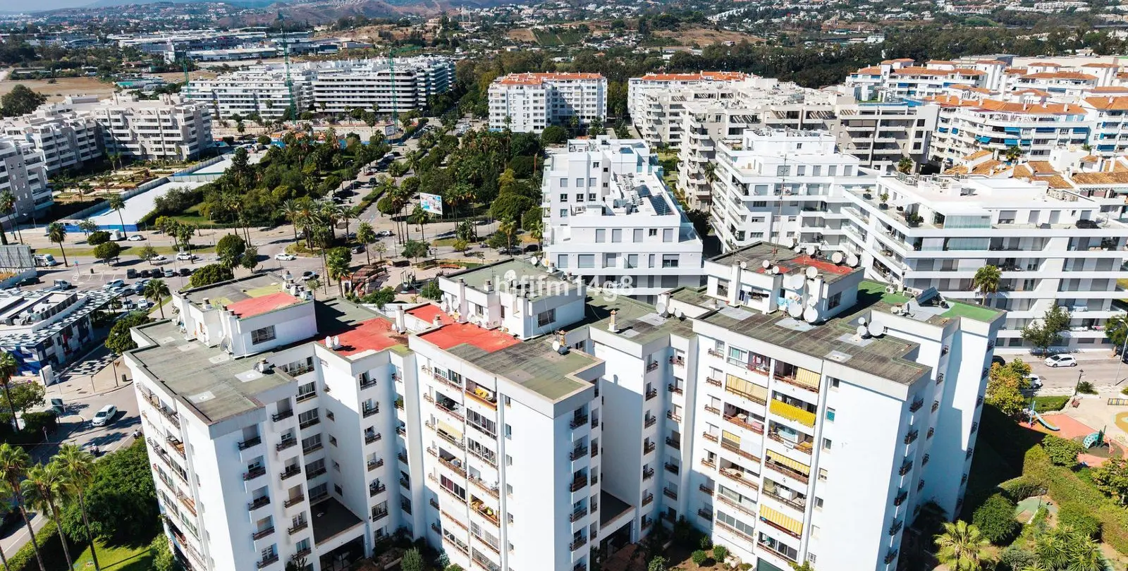 Sale of middle floor apartment in La Campana 15