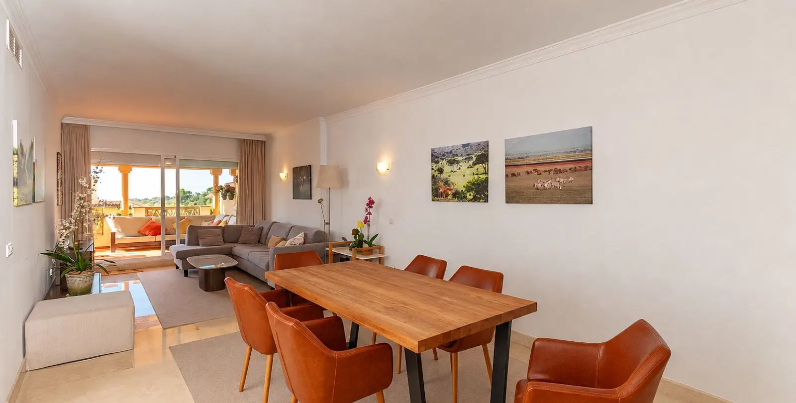 Sale of ground floor apartment in Elviria 3