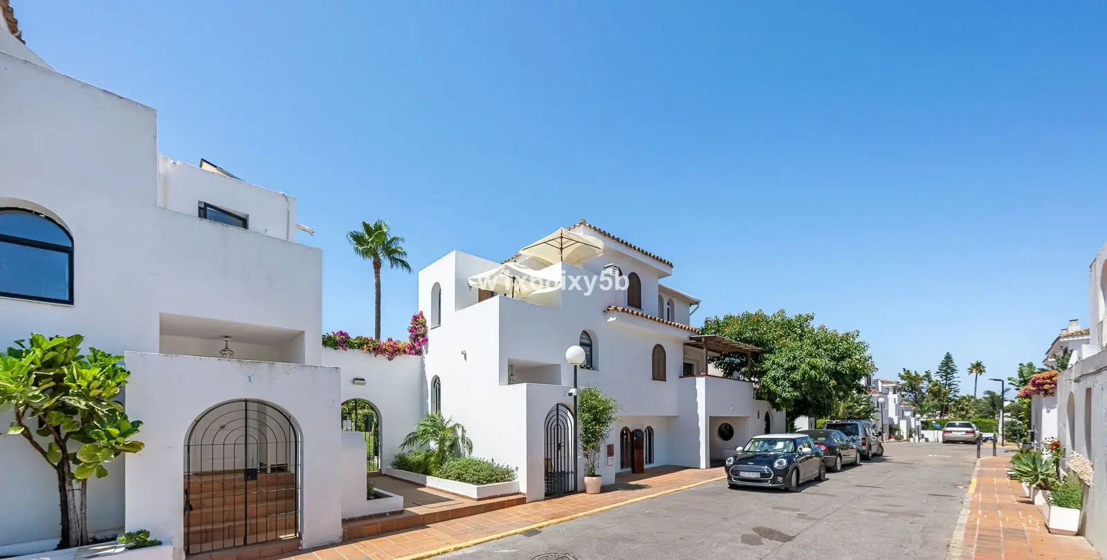 Sale of townhouse in Cancelada 2