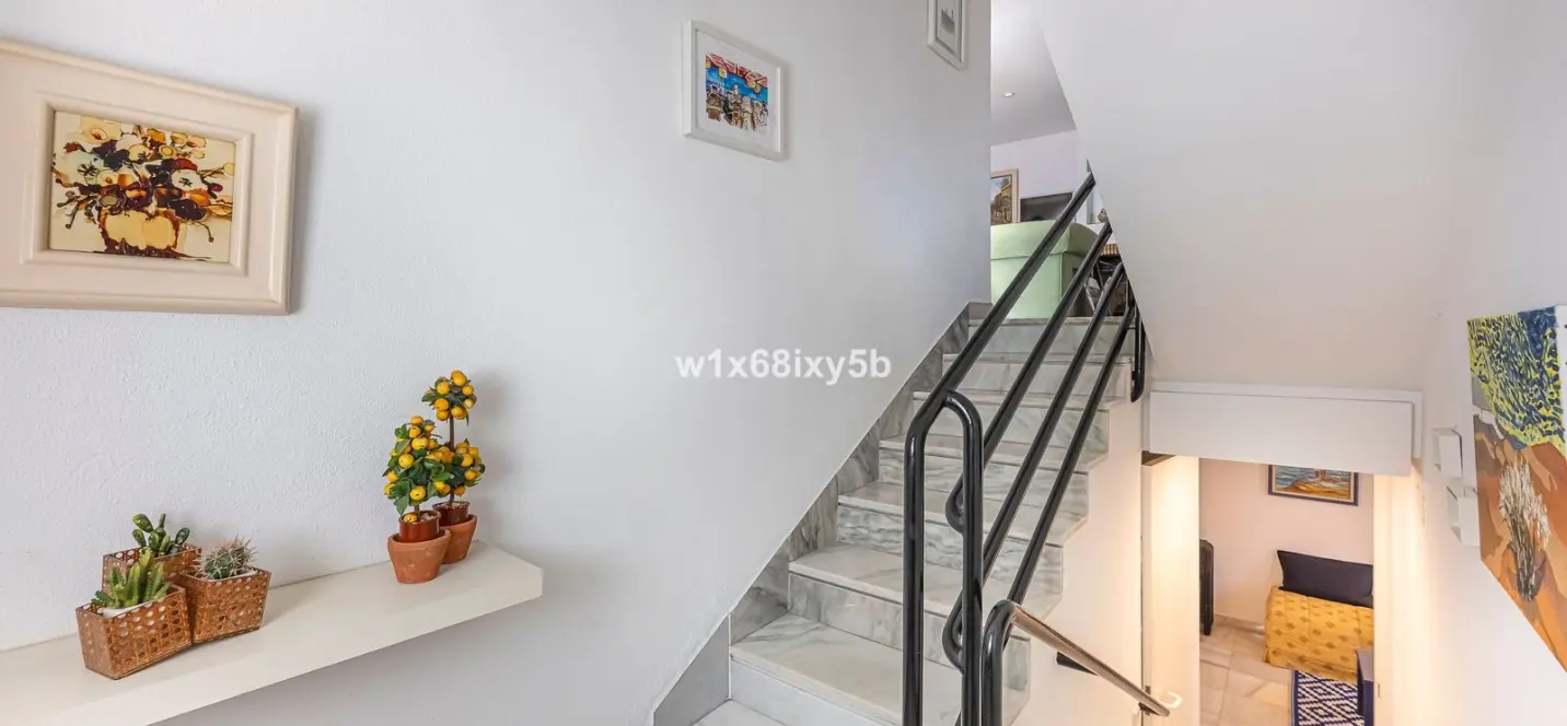 Sale of townhouse in Cancelada 2