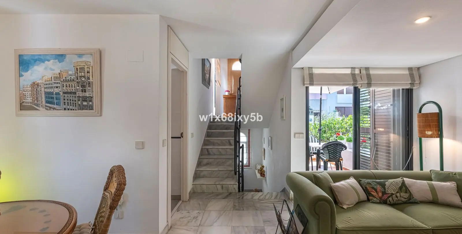 Sale of townhouse in Cancelada 16
