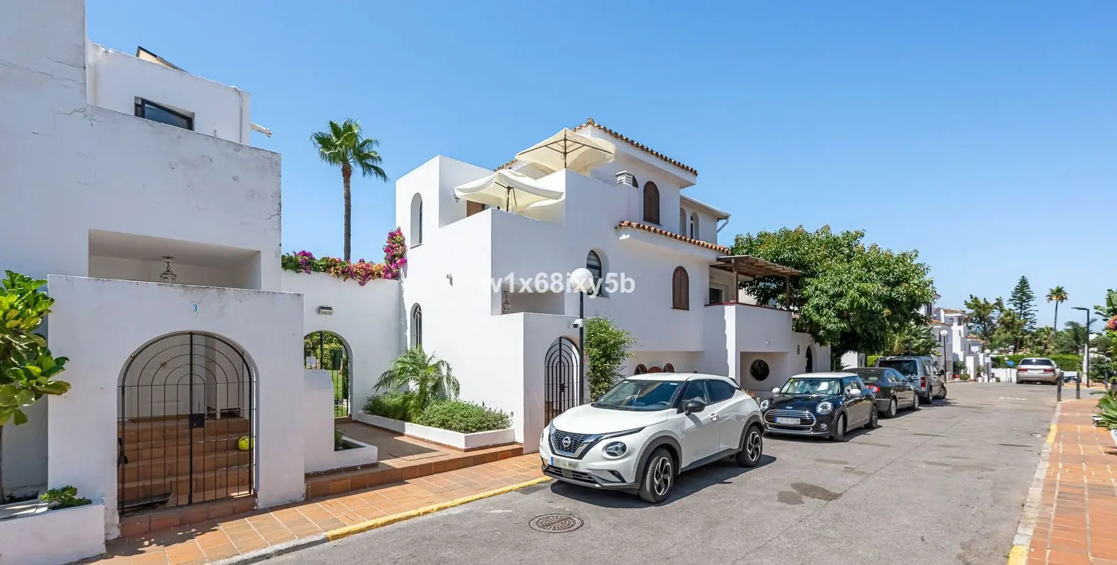 Sale of townhouse in Cancelada 31